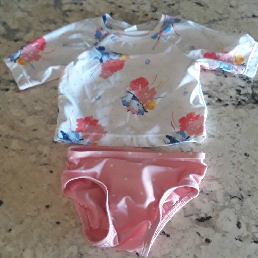 Rashguard and matching bottoms
